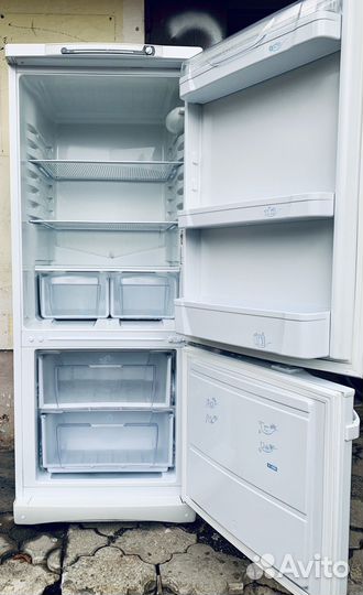 Холодильник Indesit