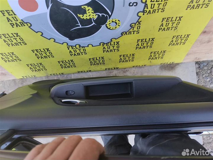 Дверь передняя левая Honda Stream (rn6) 2006-2014