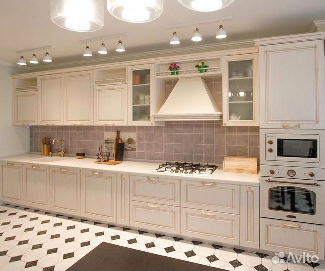 Кухня классическая на заказ