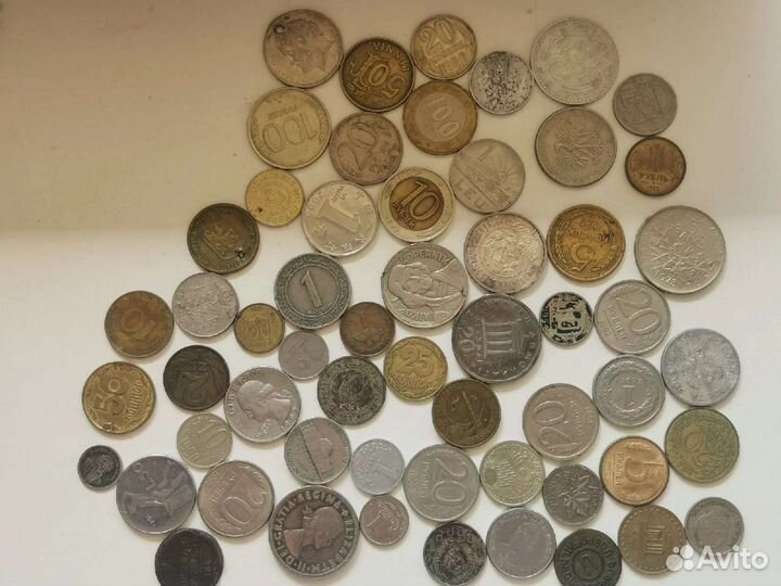 Старинные монеты разных стран мира