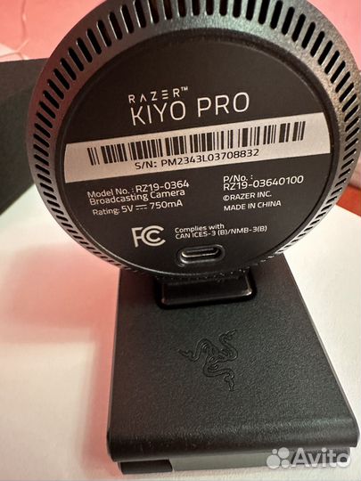 Веб-камера Razer Kiyo Pro