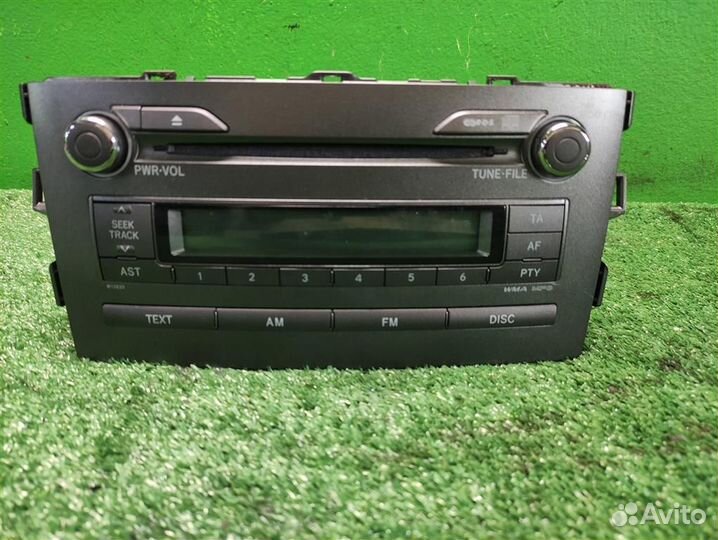 Магнитола Toyota Auris E150 2009