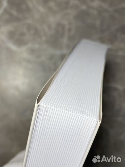 Книга (есть дефекты)