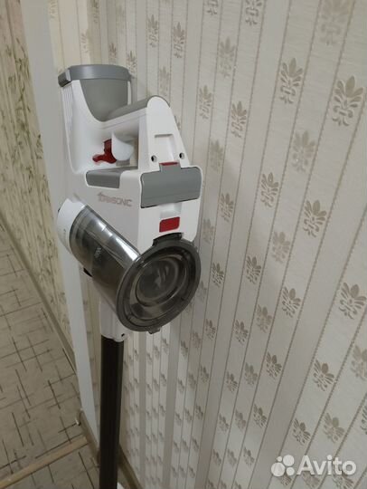 Беспроводной пылесос redmond