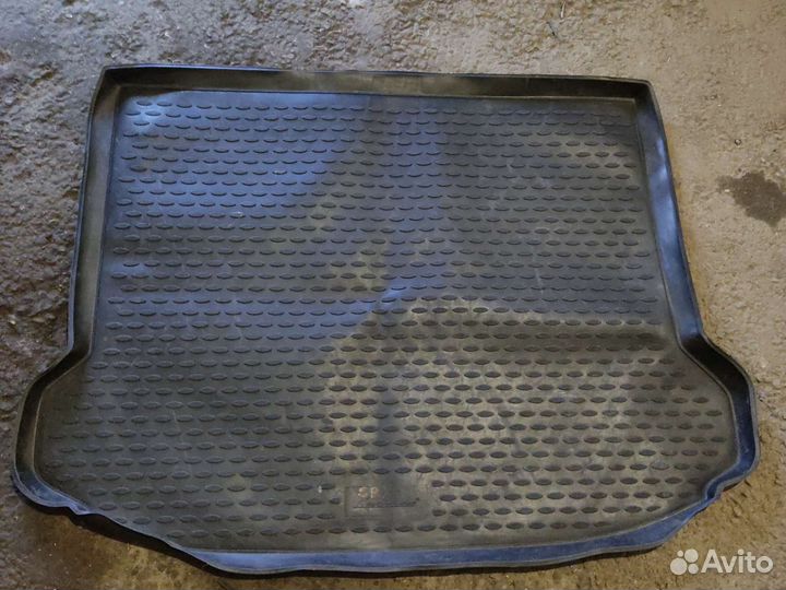 Коврик багажника cadillac srx 2011г