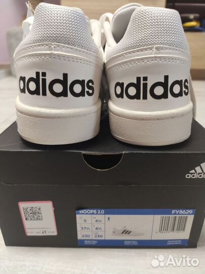 Кроссовки adidas