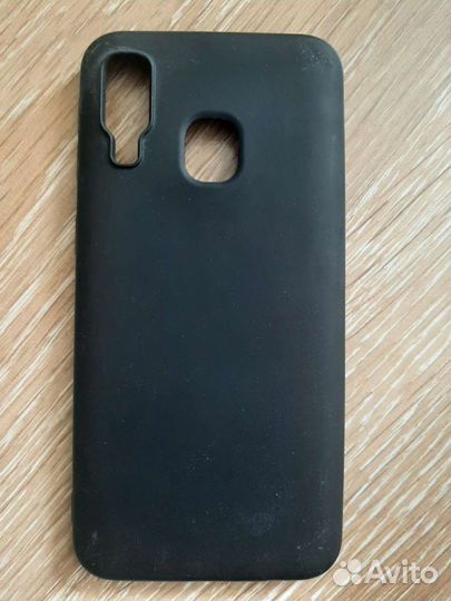 Чехлы на samsung а40