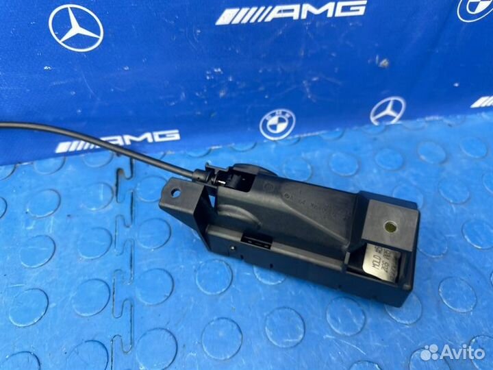 Замок багажника Mercedes-Benz R350 W251 272.967