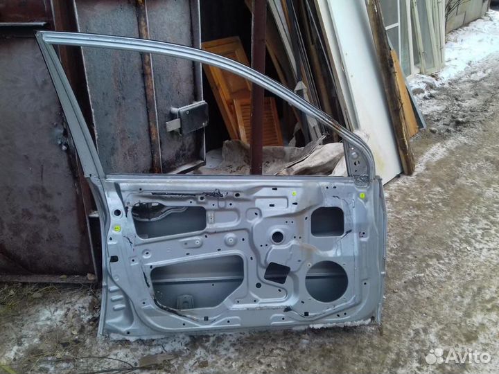 Дверь Митцубиси ланцер 9