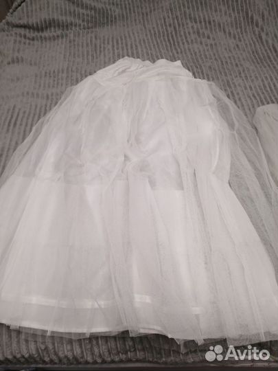 Платье свадебное 46 размера
