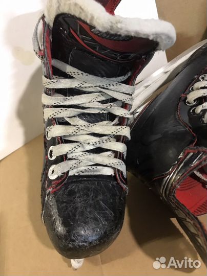 Хоккейные коньки bauer