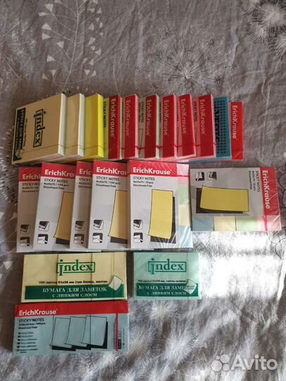 Зажим для бумаг, скрепки, скобы, закладки