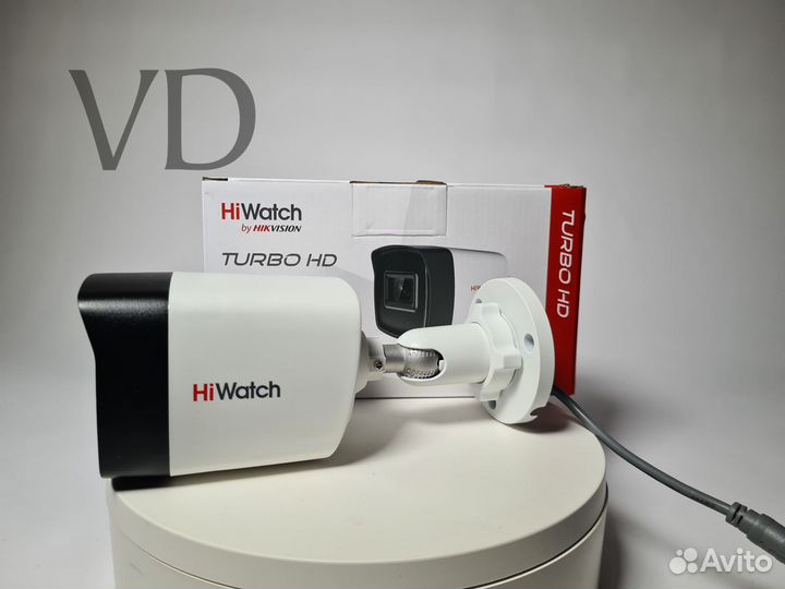 HD-TVI видеокамера HiWatch DS-T500(С) (2.4 mm)