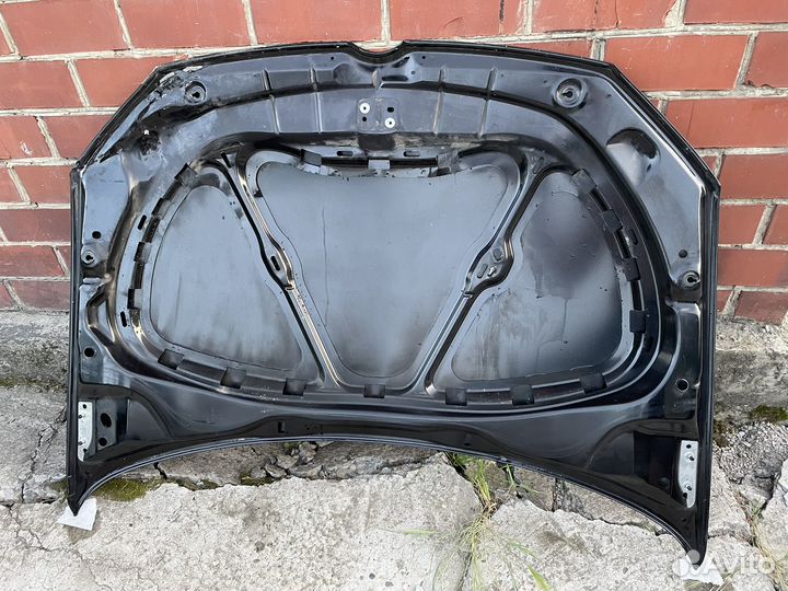 Volkswagen Polo капот 2009-2015