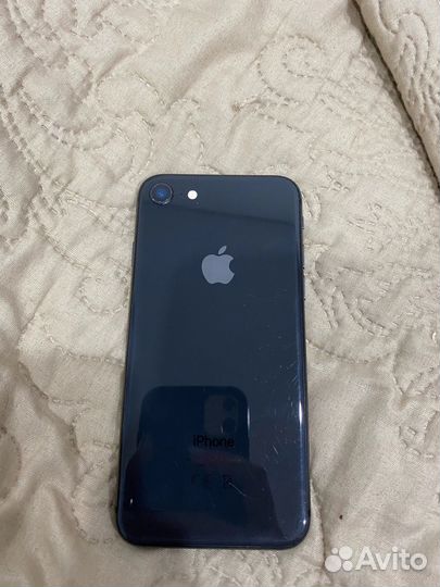 Телефон iPhone 8 64 gb