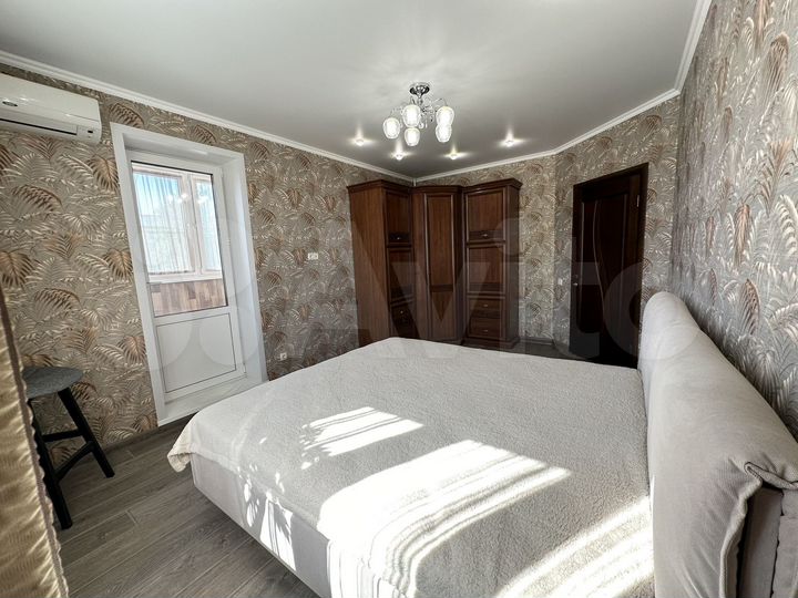 2-к. квартира, 64,8 м², 3/12 эт.