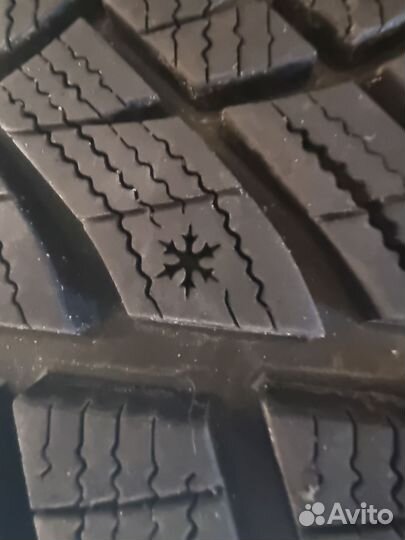 Goodyear UltraGrip Performance+ 255/45 R20 105