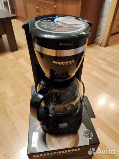 Кофеварка redmond RCM 1510