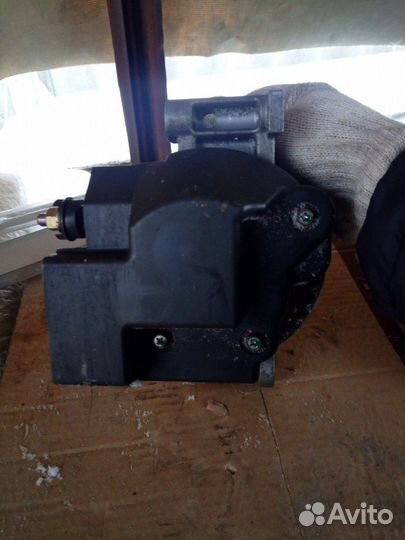 Генератор Мазда форд 2 лит 2,3