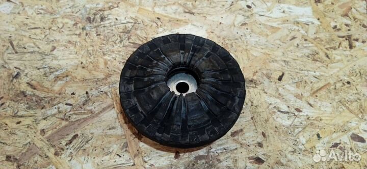 Опора амортизатора верхняя (чашка) Audi A4 B7 2008