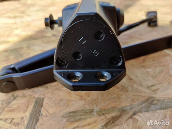 Доводчик дверной Dorma