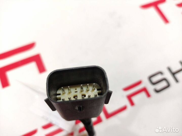 Разъем (фишка) проводки Tesla Model S 2015