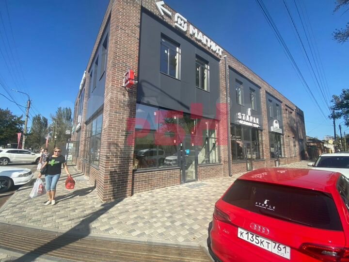 Свободного назначения с парковкой 250 кв.м