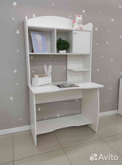 Стол письменный