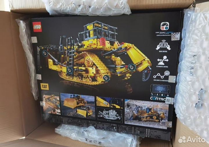 Lego Technic Caterpillar D11 артикул 42131