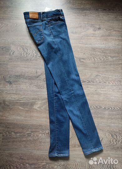 Джинсы женские levis 711 w30 L32