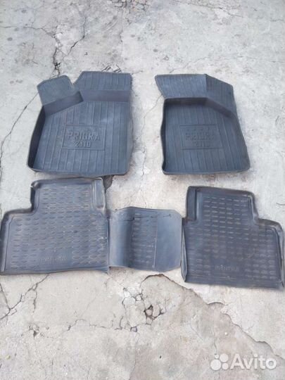 Коврик в автомобиль