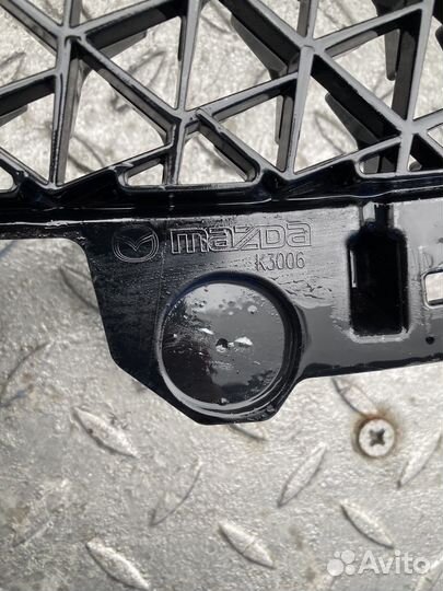 Решетка радиатора mazda cx 5 2021-2023