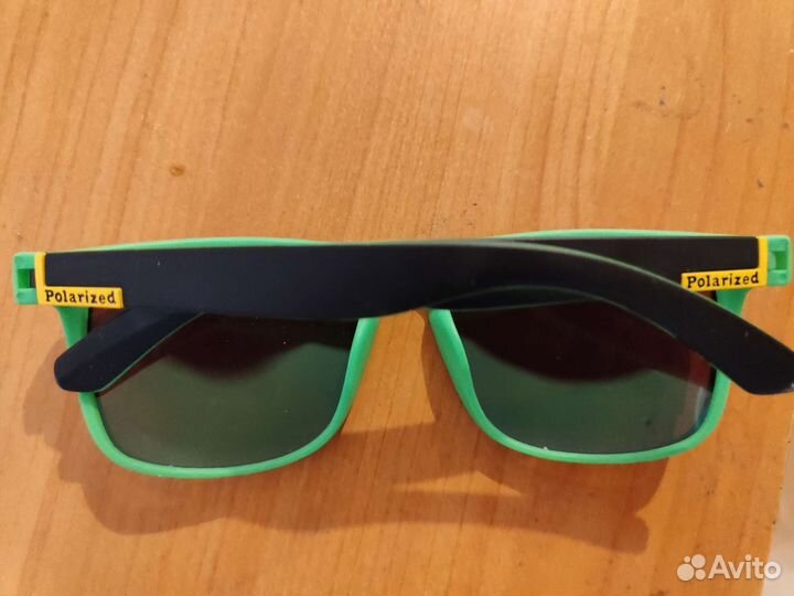 Солнцезащитные очки