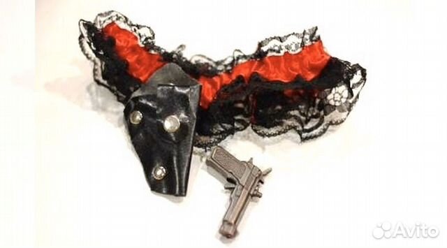 Гангстерский пистолет с подвязкой