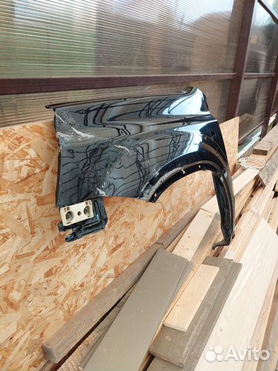 Крыло левое переднее на Nissan X-trail T31