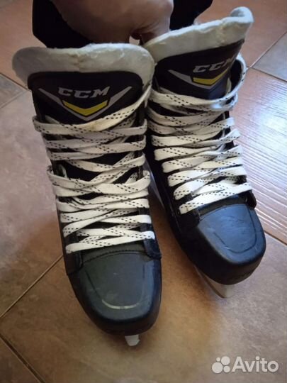 Коньки хоккейные 39 размер