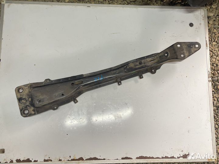 Поперечная балка nissan primera p12