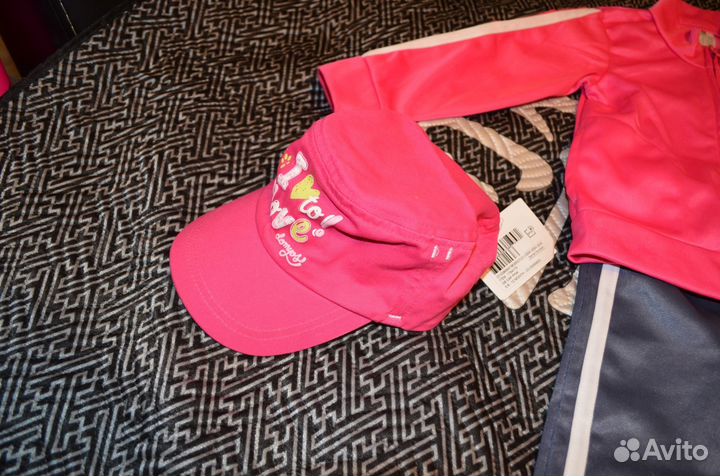 Спортивный костюм + кепка новая (с этикеткой)