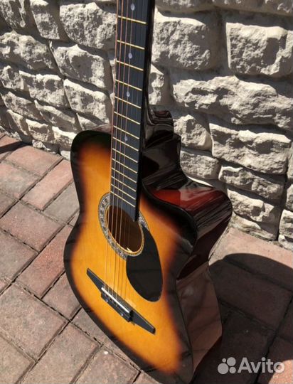 Акустическая гитара новая