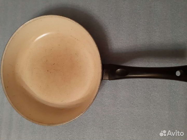 Кастрюли 1шт (1,5л) и сковорода