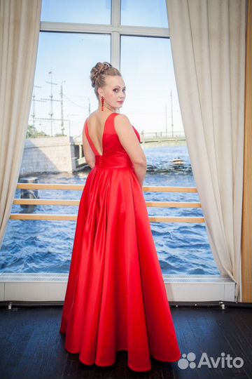 Вечернее платье в пол