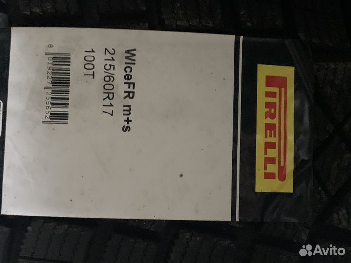 Pirelli Ice Zero FR 215/60 R17