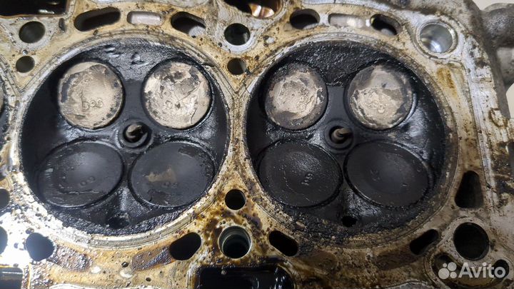 Головка блока (ГБЦ) Mitsubishi Carisma, 1997