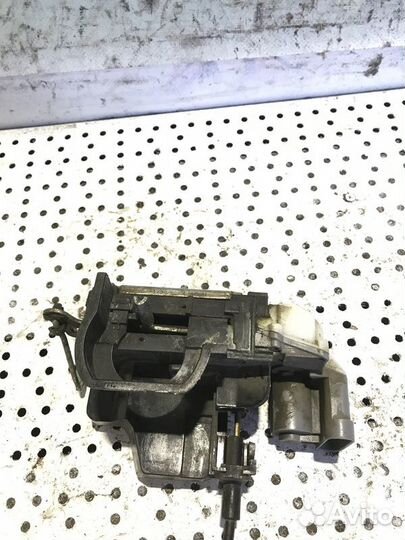 Замок двери передний левый Fiat Albea