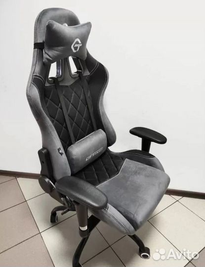 Игровое геймерское кресло компьютерное Велюр