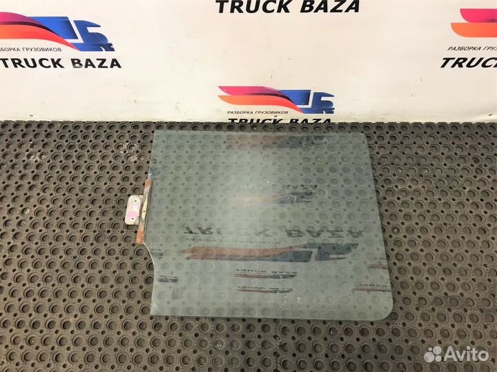 1284624 Стекло двери правой