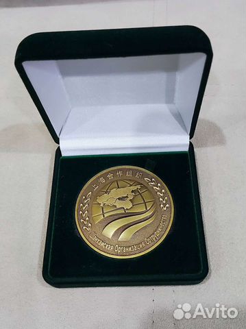 Настольная медаль