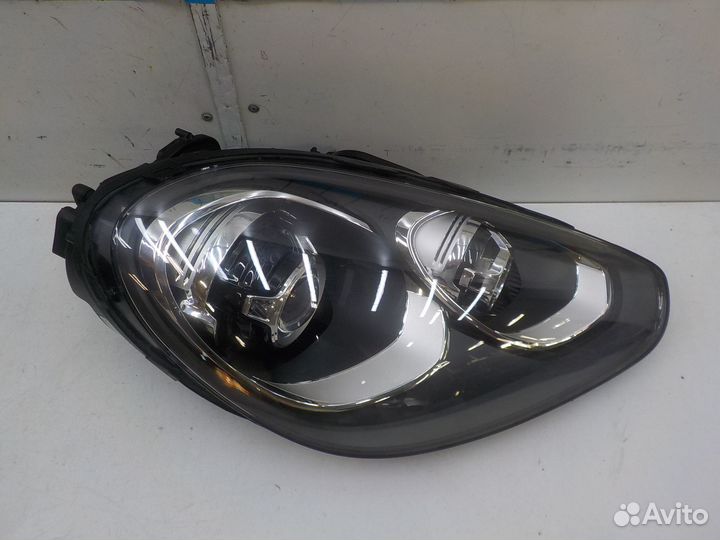 Фара правая Porsche Cayman