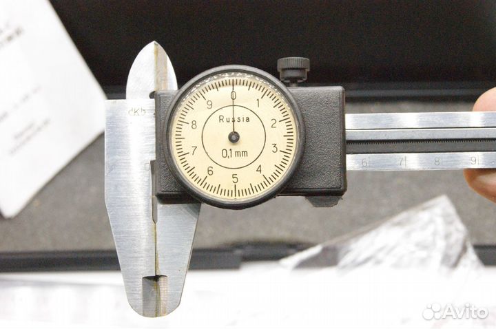 Штангенциркуль с круглой шкалой