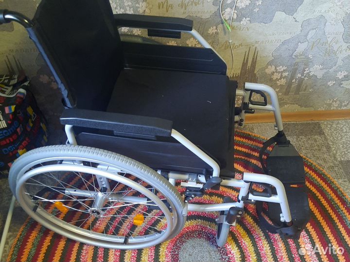 Инвалидная коляска